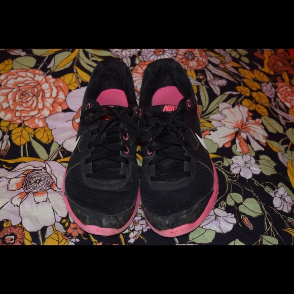 Black and Pink Nike Sneakers - Picture 2 of 3